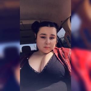 Meet your Posher, Becca